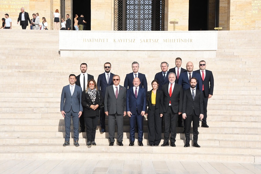 Gemi Yat ve Hizmetleri İhracatçıları Birliği’nden Anıtkabir’e ziyaret