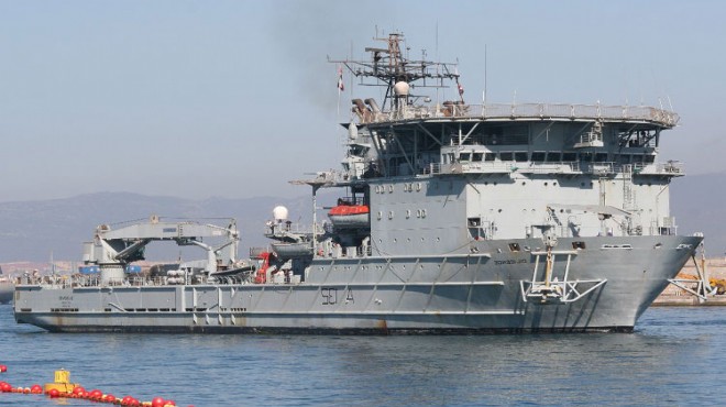 ingiliz-donanma-gemisi-rfa-diligence.jpg